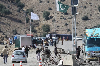 İki ülke sınırında kanlı çatışma: Çok sayıda ölü var