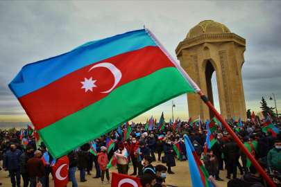Azerbaycan, bağımsızlığını yeniden kazanmanın 34. yılını kutluyor