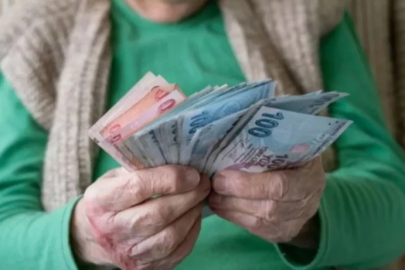 25 yıl evli kalan kadınlar için emeklilik sürprizi; Herkes o detayı merak ediyordu
