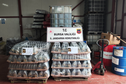 Bursa'da kaçak motor yağı üretimine baskın!