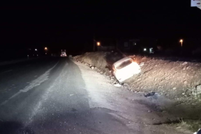 Otomobil şarampole yuvarlandı: 2 yaralı