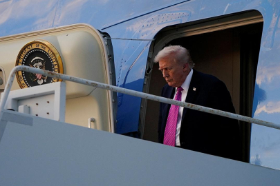 Trump'ın uçağının yakınında şüpheli yapı tespit edildi