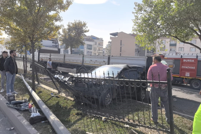 Bursa'da bir sürücü makas atarken ortalığı birbirine kattı