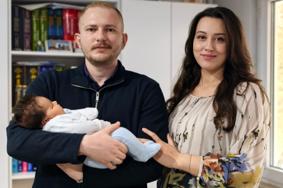 Bursa'da 6 kilo 150 gram bebek dünyaya geldi