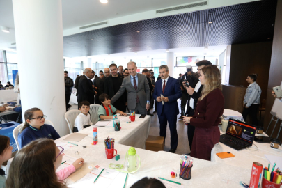 İnegöl'de bilim şöleni başladı