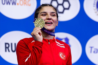 Milli güreşçi Nesrin Baş, 3. kez dünya şampiyonu olarak tarihe geçti