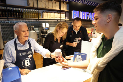 Cumhuriyet’in sıcaklığı Bursa’da paylaşıldı