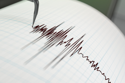 Mersin'de korkutan deprem!