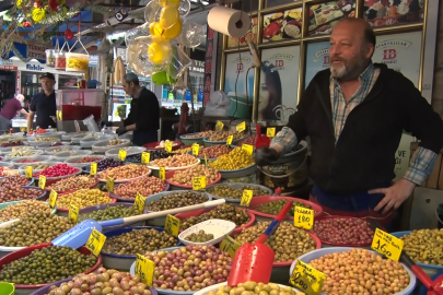Siyah mı Yeşil mi? Bursa’da esnaf ortayı buldu: Osmanlı karışımı!