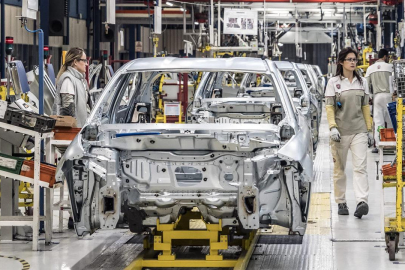 Bursa otomotivde rakiplerini geride bıraktı!