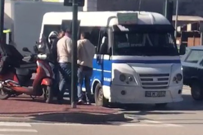 Bursa'da yol verme kavgası: Minibüs şoförü ile motokurye birbirine girdi