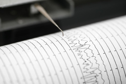 Balıkesir'de korkutan deprem!