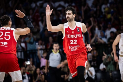 Bursa temsilcisi TOFAŞ, milli basketbolcu Furkan Korkmaz'ı kadrosuna kattı
