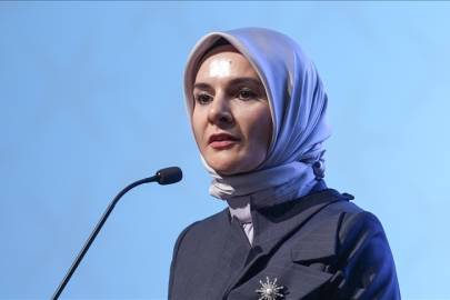 Bakan Göktaş: "Cam tavanları kırmak kolay değil ama azimle, sabırla ve kararlılıkla her engel aşılır"