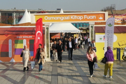 Osmangazi Kitap Fuarı Osmangazi Meydanında açıldı