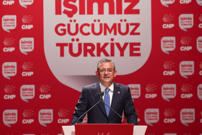 CHP Genel Başkanı Özel: "Kurumları kurum yapan, tarihlerine sahip çıkmasıdır"