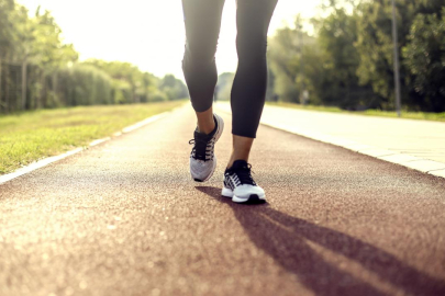 Günde en az 3 bin adım atmak Alzheimer'ın ilerlemesini yavaşlatabilir