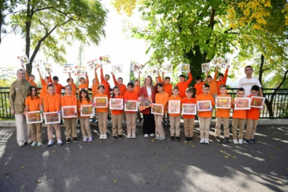 Sonbahar yaprakları Osmangazi'de sanata dönüştü