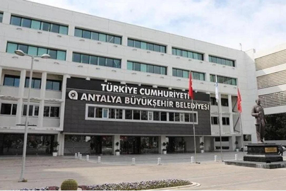 Antalya Büyükşehir Belediyesi'nde rüşvet soruşturması: 8 gözaltı