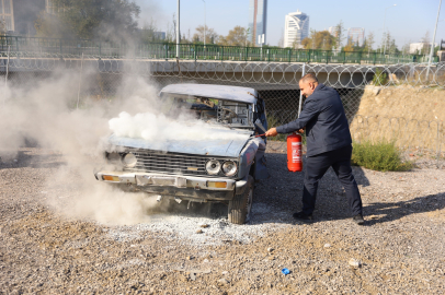 Bursa’da otobüs şoförlerine yangın söndürme eğitimi verildi