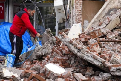 Depremlerle sarsılan Sındırgı 'afet bölgesi' ilan edildi
