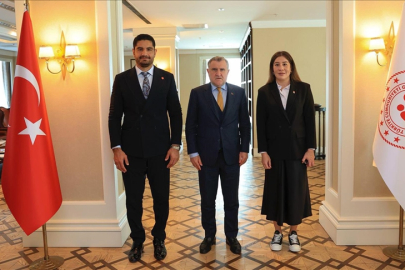 Türkiye Güreş Federasyonu Başkanı Akgül, Bakan Bak'ı ziyaret etti