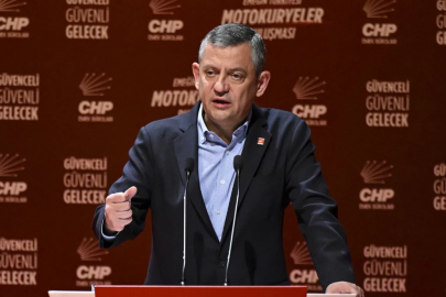 CHP Genel Başkanı Özel, motokuryelerle bir araya geldi