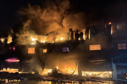 Adana'da iş yerinde çıkan yangına kontrol altına alındı