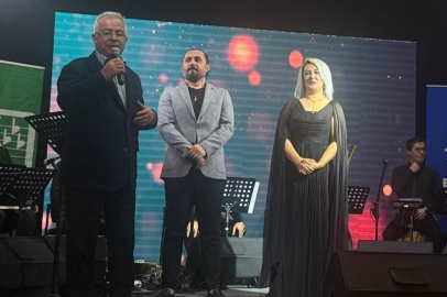 Bursa'da Elif Aydoğan ve Sebahattin Atik konser verdi