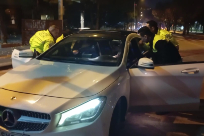 Bursa'da polisten kaçmaya çalışan sürücüye 63 bin 911 TL ceza kesildi