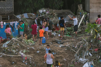 Filipinler'de Kalmaegi Tayfunu'nda ölenlerin sayısı 204'e yükseldi