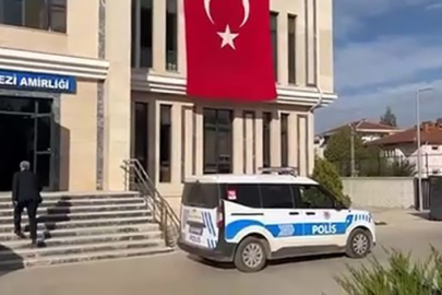 Bursa'da 28 yıl 8 ay hapis cezasıyla aranan 2 şüpheli yakalandı