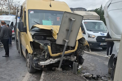 Başakşehir’de zincirleme kaza: 12 yaralı