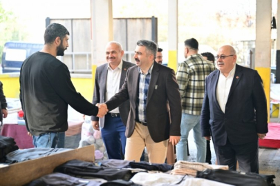 Başkan Yılmaz pazar esnafı ile buluştu