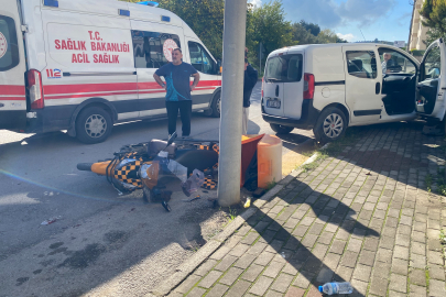 Bursa'da feci kaza...Ehliyetsiz genç kuryeye çarptı
