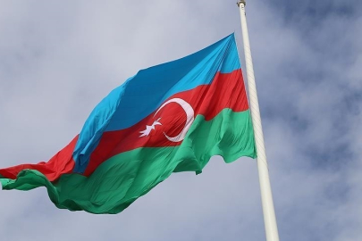 Azerbaycan, Kiev'deki büyükelçiliğine füze isabet etmesi nedeniyle Rusya'ya nota verdi