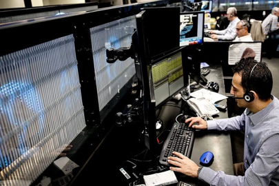 Borsa günün ilk yarısında geriledi