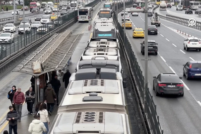 Metrobüsün çarptığı engelli yolcu hayatını kaybetti