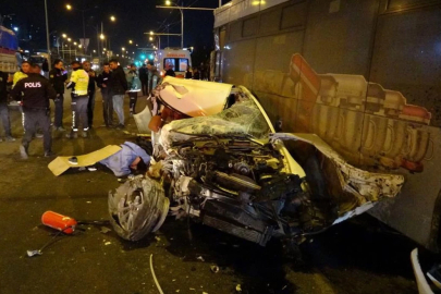 Otomobil halk otobüsü ile tıra çarptı! Ölüler ve yaralılar var