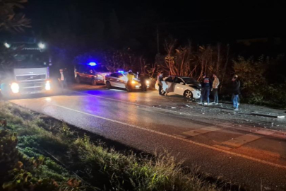 Bursa'da tır ile otomobil çarpıştı: 1 yaralı