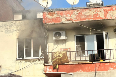 Ev yangını: 1 ölü, 3 yaralı