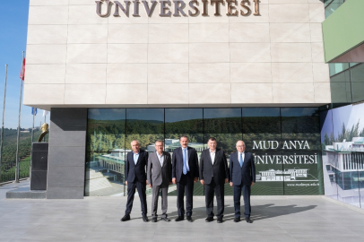 Faruk Çelik Mudanya Üniversitesi’nde gençlerle buluştu