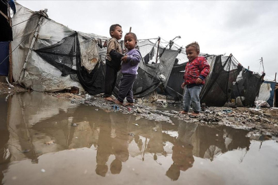 Gazze'deki hükümet: On binlerce çadır sular altında kaldı, 288 bin aile felaketi yaşıyor