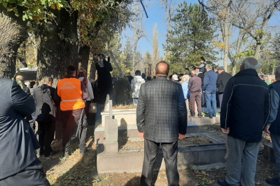 Ünlü şarkıcı Muazzez Abacı Ankara'da defnedildi