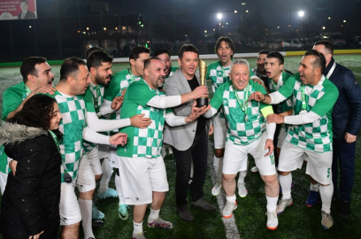 Osmangazi Belediyesi 13. Halı Saha Turnuvası'nda şampiyon belli oldu