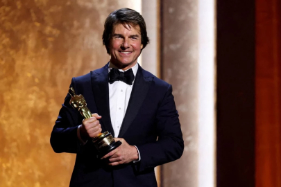 Tom Cruise ilk Oscar'ını aldı