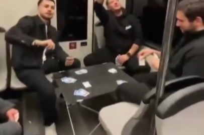 Bursa metrosunda görenleri şaşkına çeviren olay!