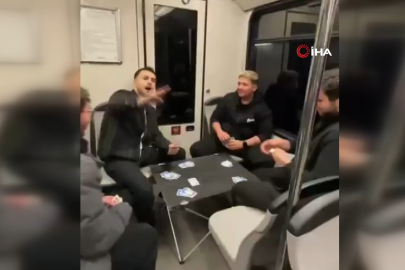 Bursa metrosunda görenleri şaşkına çeviren olay!