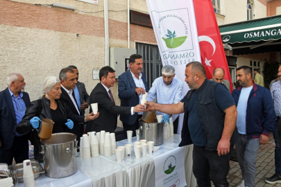 Başkan Aydın'ın cuma durağı bu kez Çağlayan Mahallesi oldu