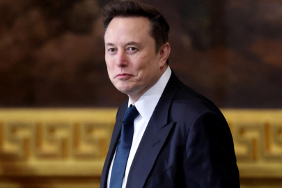 Grok, kurucusu Elon Musk'ı “tarihin en büyük insanı” ilan etti